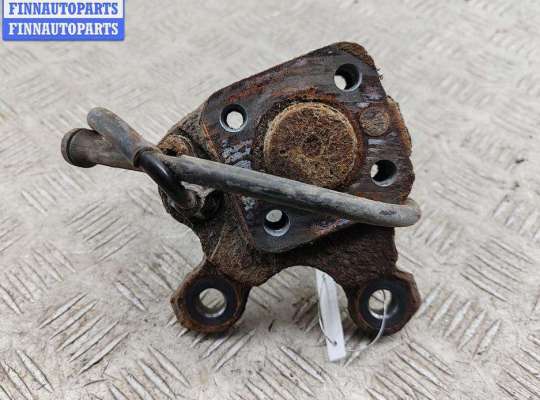 купить Цапфа задняя (ось ступицы) на Renault Scenic I (1996-2003)