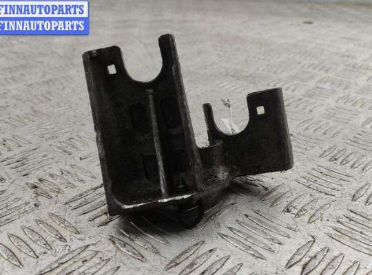 купить Кронштейн крепления на Renault Megane II (2002-2008)