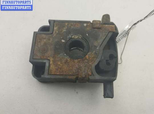 Купить Замок капота на BMW 3 E46 (1998-2006) Замок капота BM3671913 на BMW 3 E46 (1998-2006)