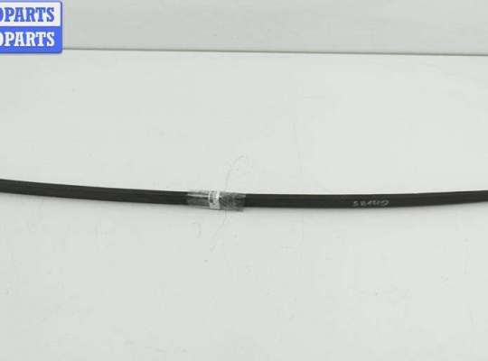 Молдинг лобового стекла VG2763272 на Volkswagen Passat B6
