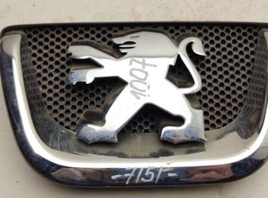 купить Эмблема на Peugeot 1007