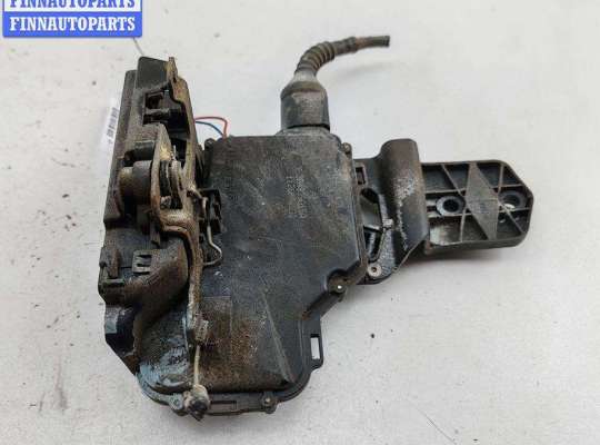 купить Замок двери задней левой на Volkswagen Passat B5