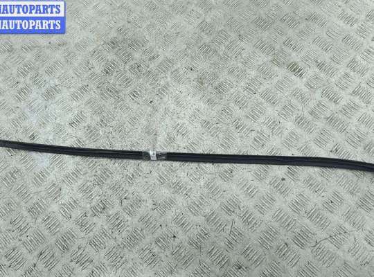 купить Молдинг лобового стекла на Volkswagen Passat B6