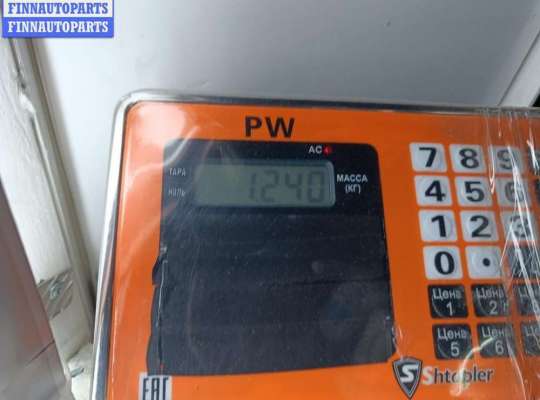 купить Петля двери передней левой на Volkswagen Golf-4