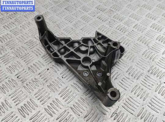 купить Кронштейн двигателя опорный на Volkswagen Caddy (2004-2010)