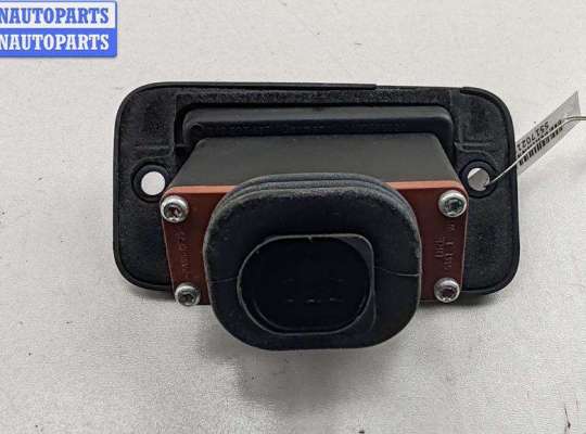 купить Выключатель концевой (концевик) на Volkswagen Caddy (2004-2010)