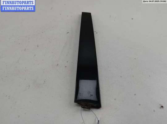 Накладка двери задней правой VG2382632 на Volkswagen Passat B5
