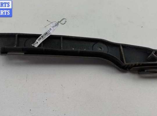 Кронштейн бампера переднего OP2385570 на Opel Zafira A (1999-2005)