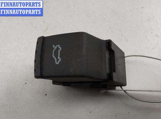 купить Кнопка открывания багажника на Volkswagen Passat B5+ (GP)
