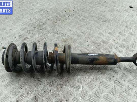 Стойка подвески передняя правая AU1661141 на Audi A6 C5 (1997-2005)