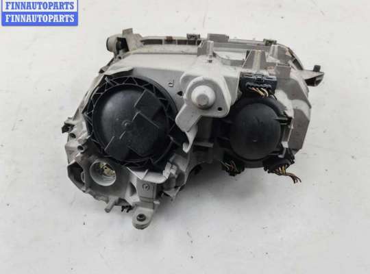 купить Фара правая на Mercedes C-Class W203 (2000-2006)