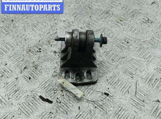 купить Кронштейн бампера переднего на Audi A6 C4 (1994-1997)