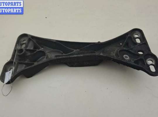 Кронштейн КПП опорный BM3677093 на BMW 3 E46 (1998-2006)