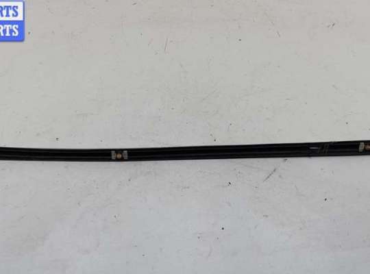 купить Молдинг двери передней левой на BMW 3 E36 (1991-2000)