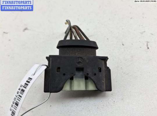 Разъем (фишка) проводки MB1489004 на Mercedes C-Class W203 (2000-2006)
