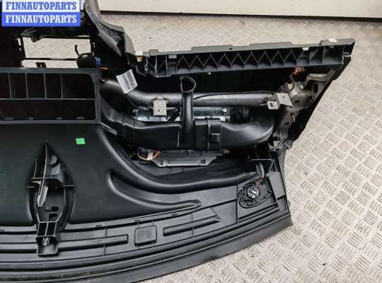 Панель передняя салона (Торпедо) на Peugeot 308 I (T7)