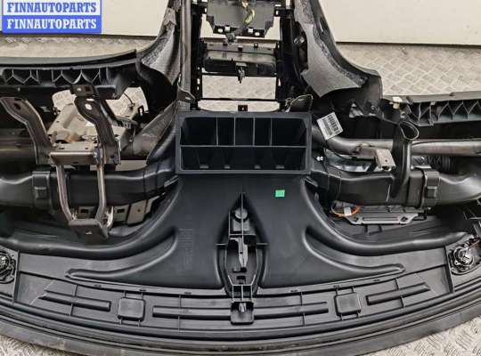 Панель передняя салона (Торпедо) на Peugeot 308 I (T7)