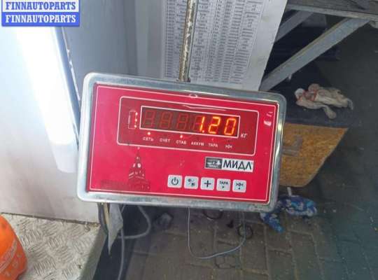 купить Накладка декоративная на двигатель на Volkswagen Touran