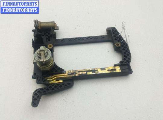 купить Корпус (держатель) ручки двери передней левой на BMW 5 E39 (1995-2003)