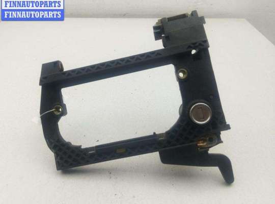 купить Корпус (держатель) ручки двери передней левой на BMW 5 E39 (1995-2003)