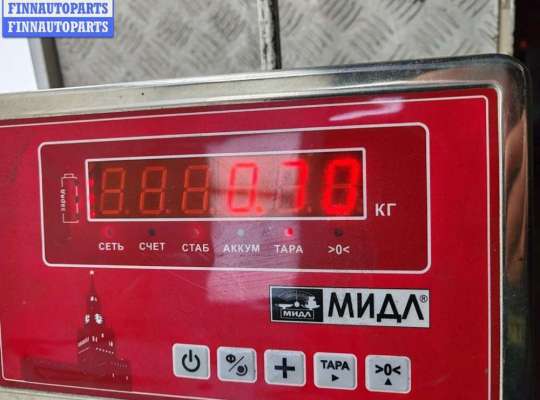 Замок боковой двери на Nissan Primera (P11)