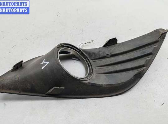 купить Рамка фары противотуманной левой на Ford Focus II (2004-2011)