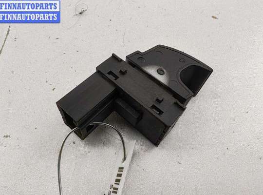 купить Кнопка стеклоподъемника переднего правого на Volkswagen Golf-5