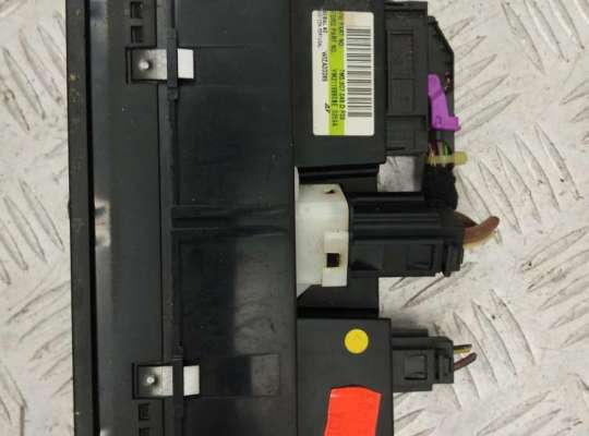 купить Переключатель отопителя на Ford Galaxy (2000-2006)