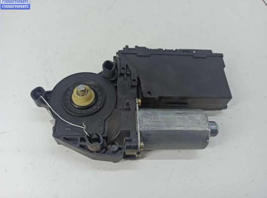 купить Моторчик стеклоподъемника передний правый на Audi A4 B6 (2001-2004)