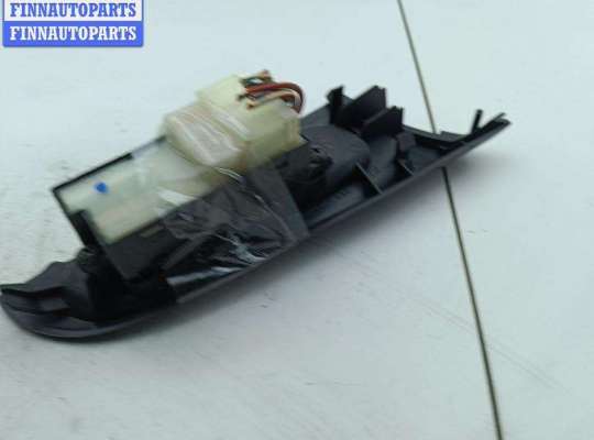 купить Блок кнопок управления стеклоподъемниками на Nissan Almera N16 (2000-2007)