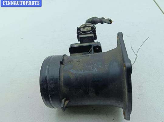 купить Расходомер (измеритель потока воздуха) на Volkswagen Passat B5