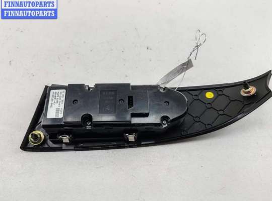 купить Блок кнопок управления стеклоподъемниками на BMW 5 E60/E61 (2003-2010)