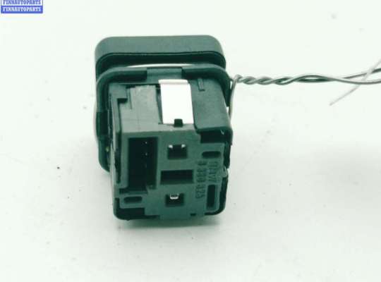 купить Кнопки управления прочие (включатель) на BMW 5 E39 (1995-2003)