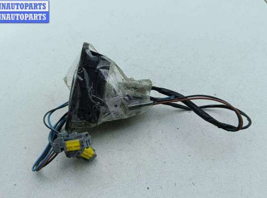 купить Кнопка открывания багажника на Renault Scenic II (2003-2009)