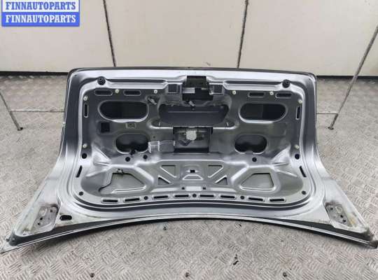 купить Крышка багажника (дверь задняя) на Volkswagen Bora