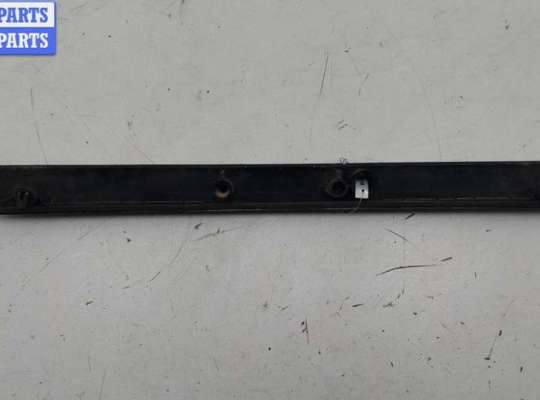 купить Накладка подсветки номера на Volkswagen Transporter T4