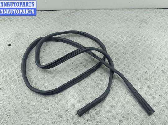 купить Уплотнитель двери передней правой на Ford Transit (2006-2014)