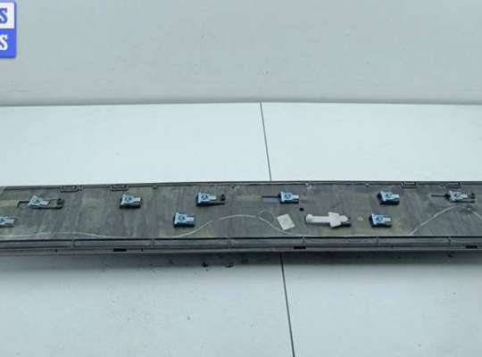 купить Молдинг двери передней правой на Audi Q7 4L (2005-2015)