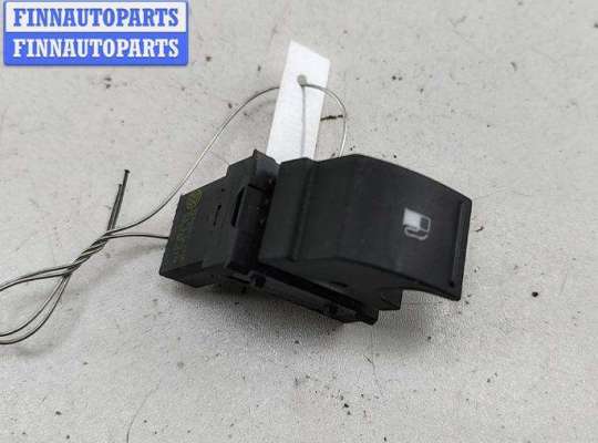 купить Кнопка открывания лючка топливного бака на Volkswagen Golf-5