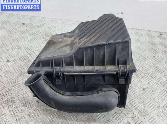 купить Корпус воздушного фильтра на Volkswagen Passat B4