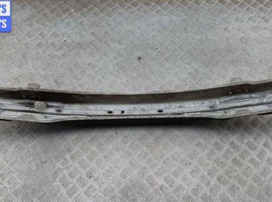 купить Усилитель бампера переднего на BMW 3 E46 (1998-2006)