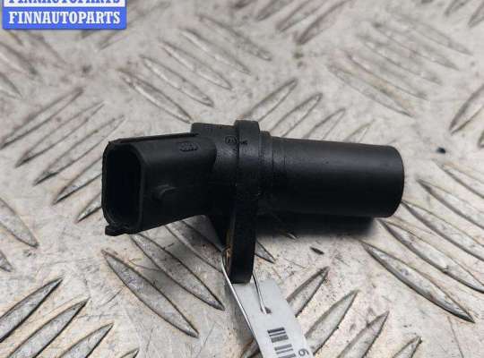 Купить Датчик положения коленвала на Chrysler Voyager (2001-2007) Датчик положения коленвала CRQ1767 на Chrysler Voyager (2001-2007)