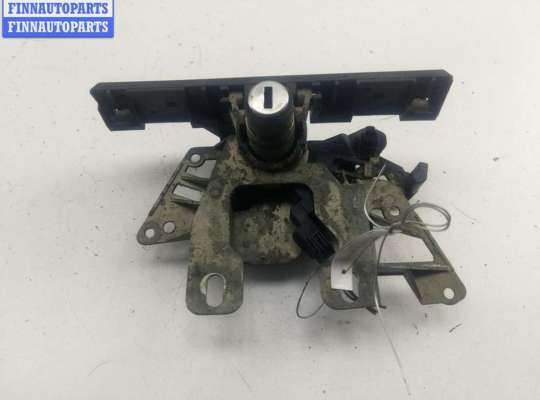 купить Кнопка открывания багажника на Volkswagen Passat B5