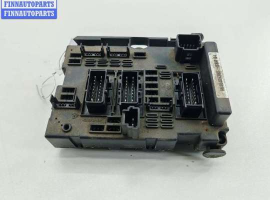 Блок предохранителей PG1231027 на Peugeot 307
