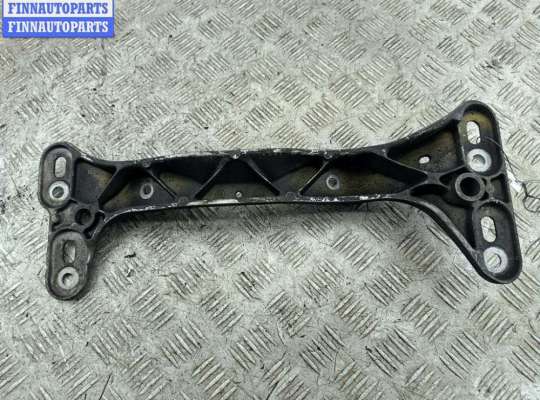 купить Кронштейн КПП опорный на BMW 3 E36 (1991-2000)