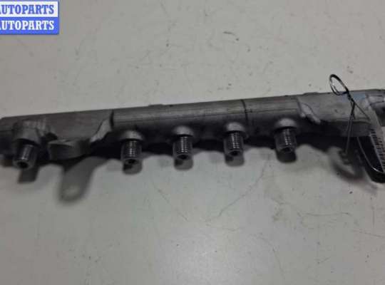 купить Рампа (рейка) топливная на Audi A4 B8 (2007-2015)