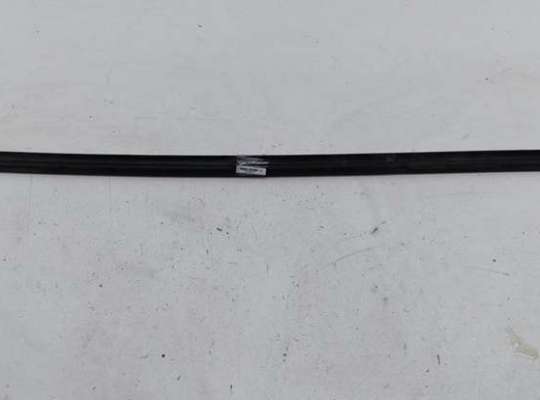 Купить Уплотнитель на Opel Vectra C (2002-2008) Уплотнитель OP2429707 на Opel Vectra C (2002-2008)