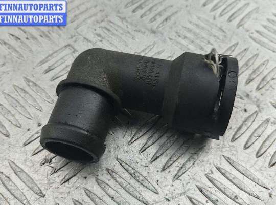 купить Фланец (тройник) системы охлаждения на Volkswagen Passat B4