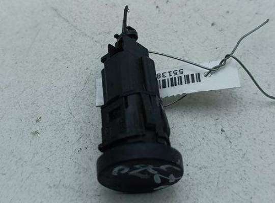 купить Кнопка открывания багажника на Ford Fusion