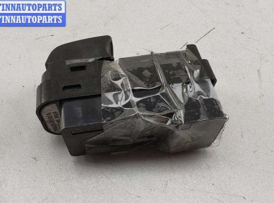 купить Кнопка стеклоподъемника заднего правого на Mazda 5